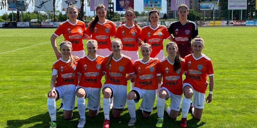 Jantar Ostrołęka wycofuje się z III ligi