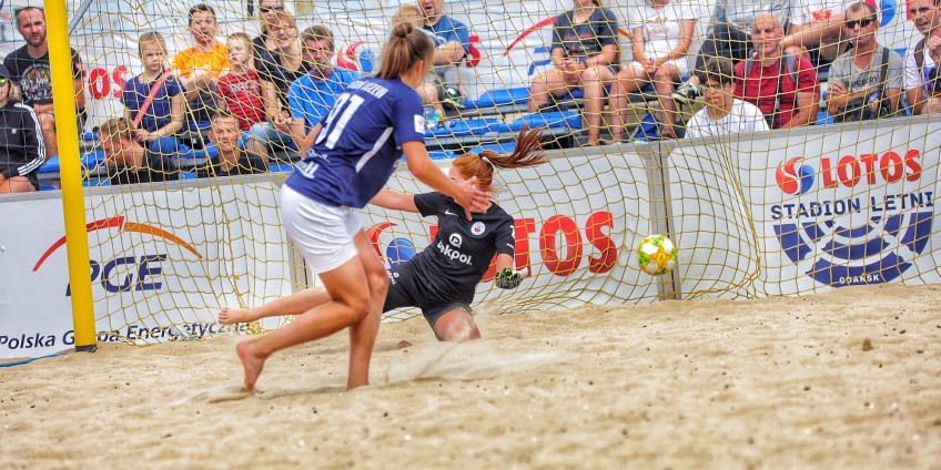 Grają o Puchar Polski w beach soccerze