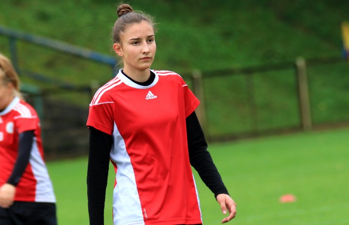 Iza Tracz wraca do domu