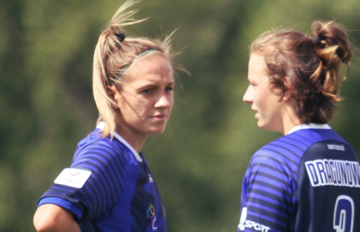 Zakurzyła w polu karnym