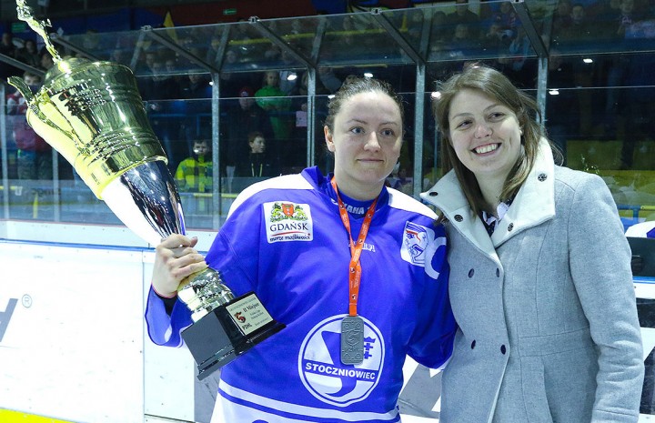 Hokej po kobiecej piłce