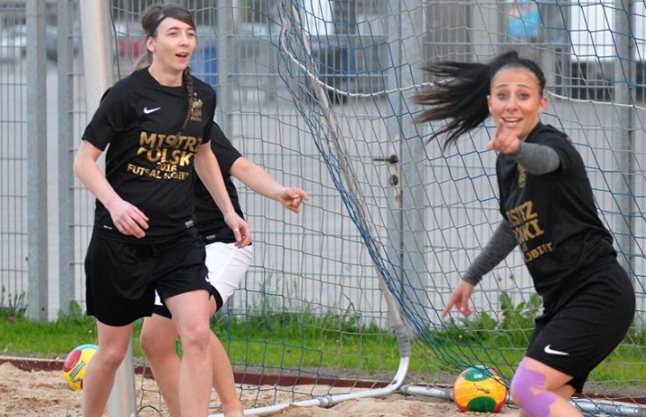 AZS UAM w plażowej Europie