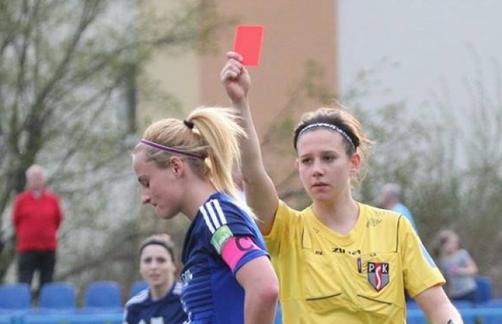 Anulowana czerwona kartka