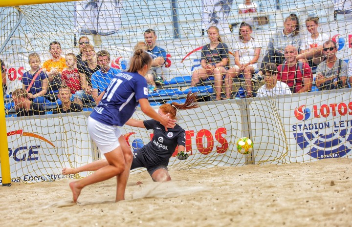 Grają o Puchar Polski w beach soccerze