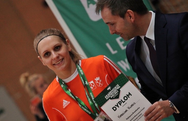 Dziesiąty sezon Klabis