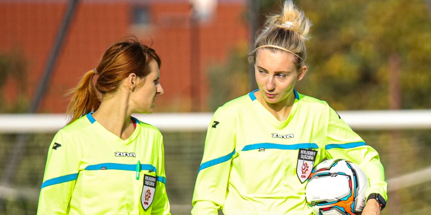 Wiosną jako piłkarka, jesienią jako sędzia