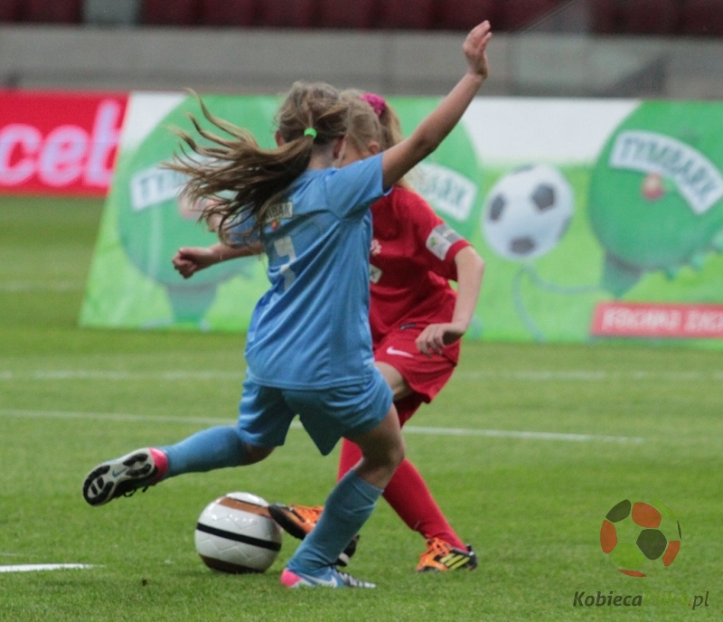 Z podwórka na stadion