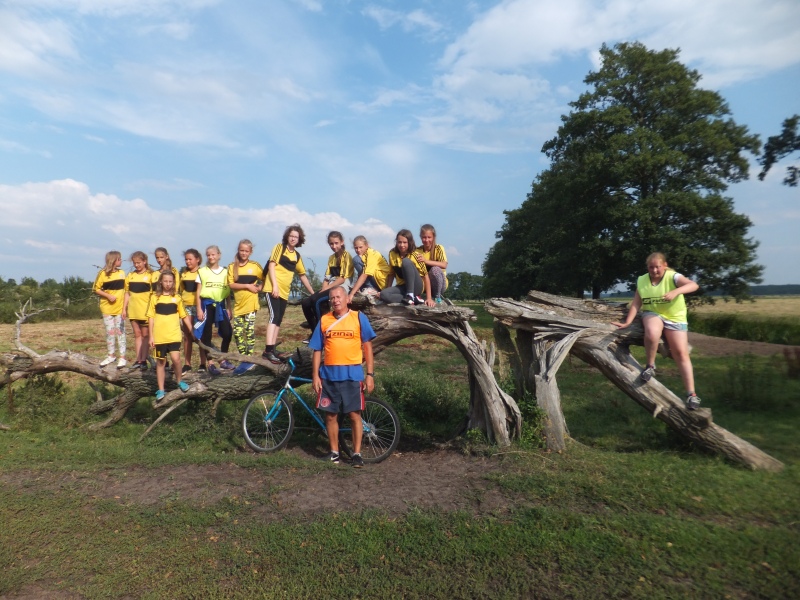 Młode piłkarki Victorii na zgrupowaniach