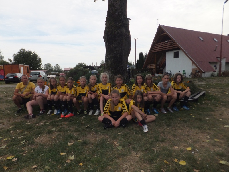 Młode piłkarki Victorii na zgrupowaniach